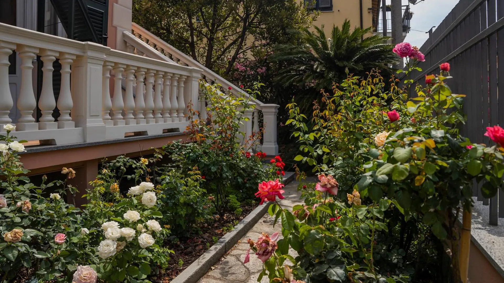 Appartamento 050 - Villa Genny - Casa Lauro con Terrazzo 5 minuti dal Mare Sestri Levante