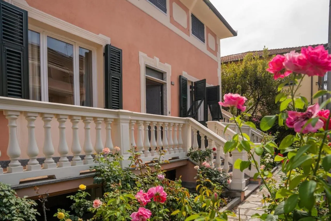 050 - Villa Genny - Casa Lauro con Terrazzo 5 minuti dal Mare Sestri Levante Appartamento